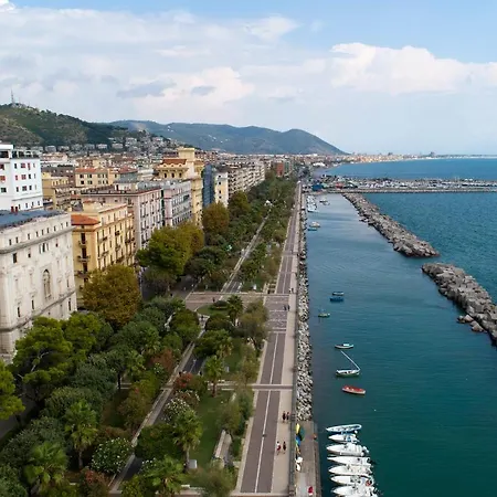 Bed & Breakfast La Casa Sugli Archi 4*